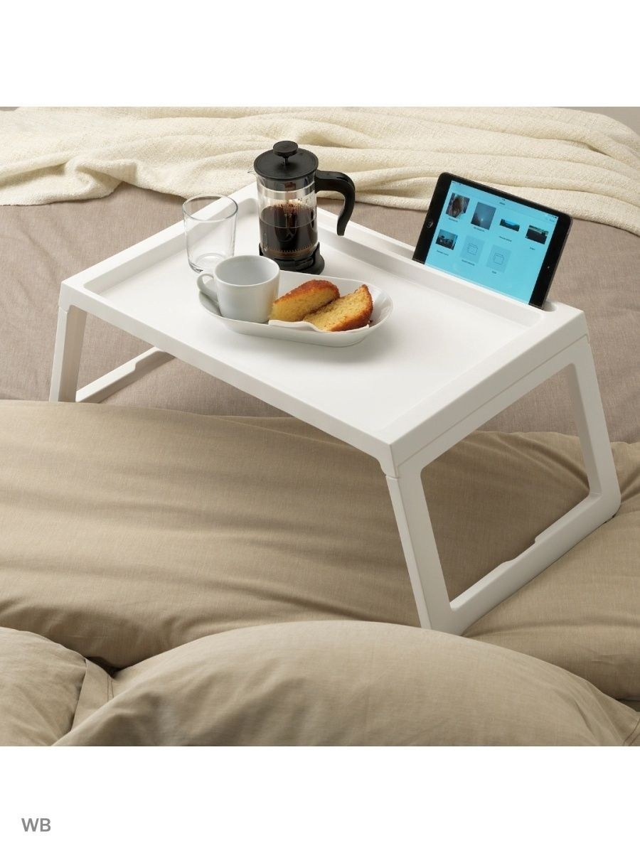 Складной столик для завтрака в постель