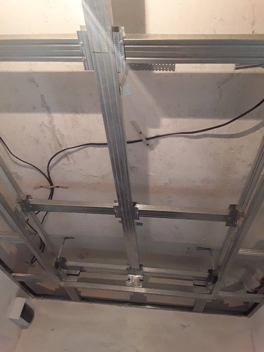 Каркас для потолка из панелей ПВХ