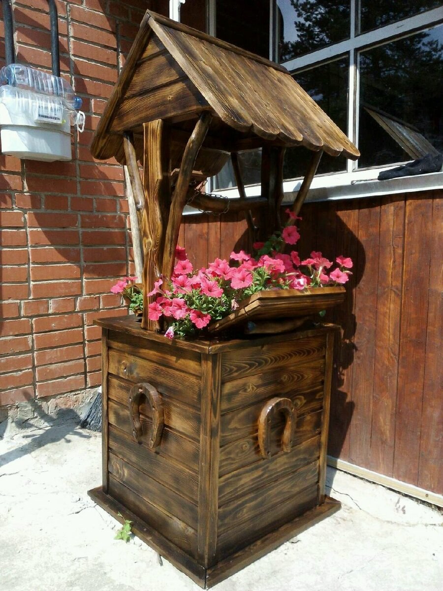 Колодец декоративный для сада