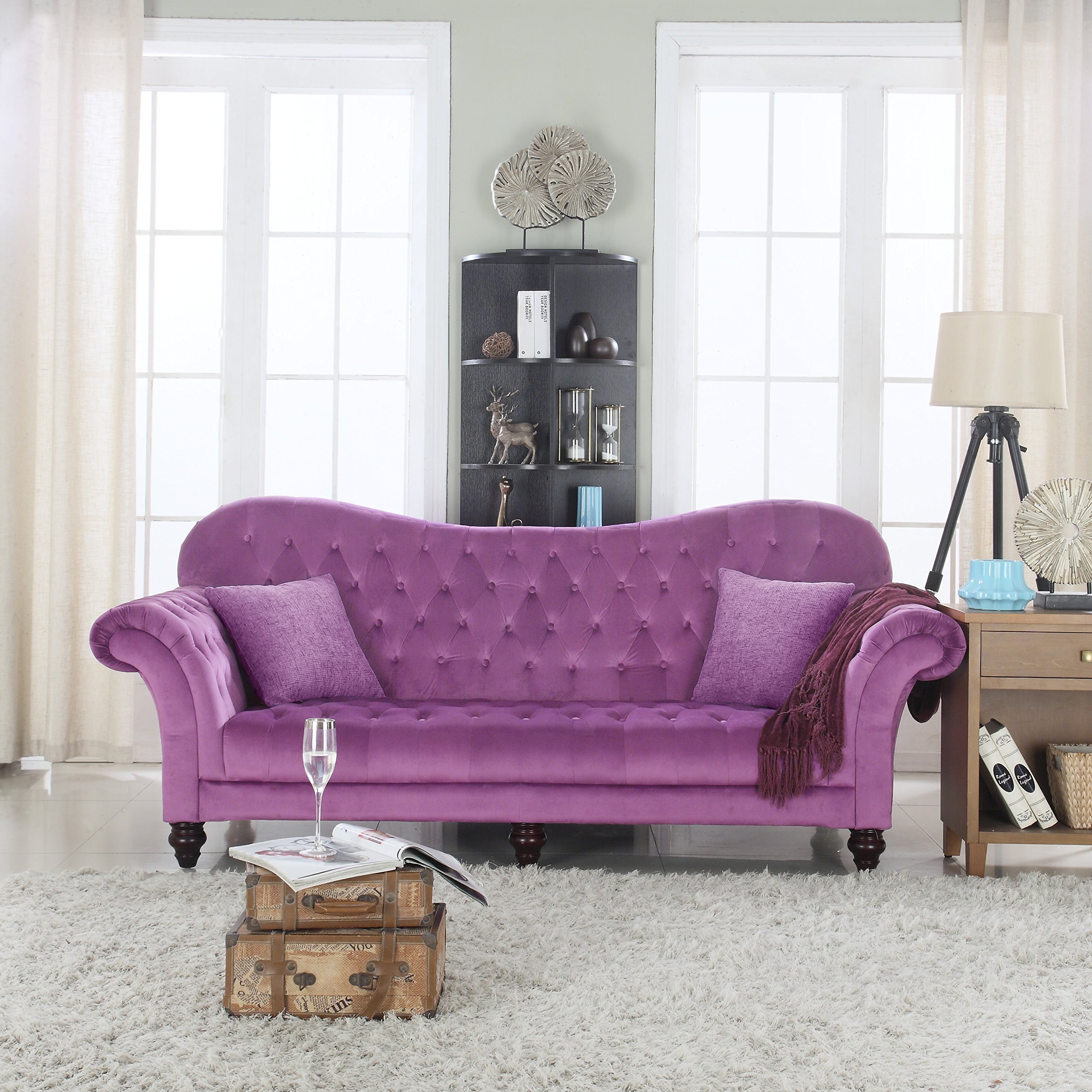 Честер фиолетовый. Фиолетовый диван. Сиреневый диван. Лиловый диван. Диван фиолетового цвета.