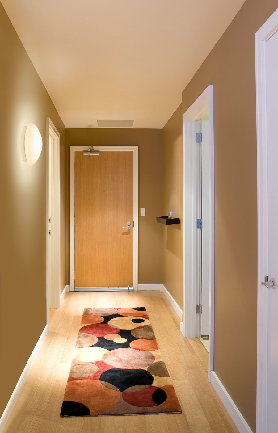 Цветовые решения для прихожей