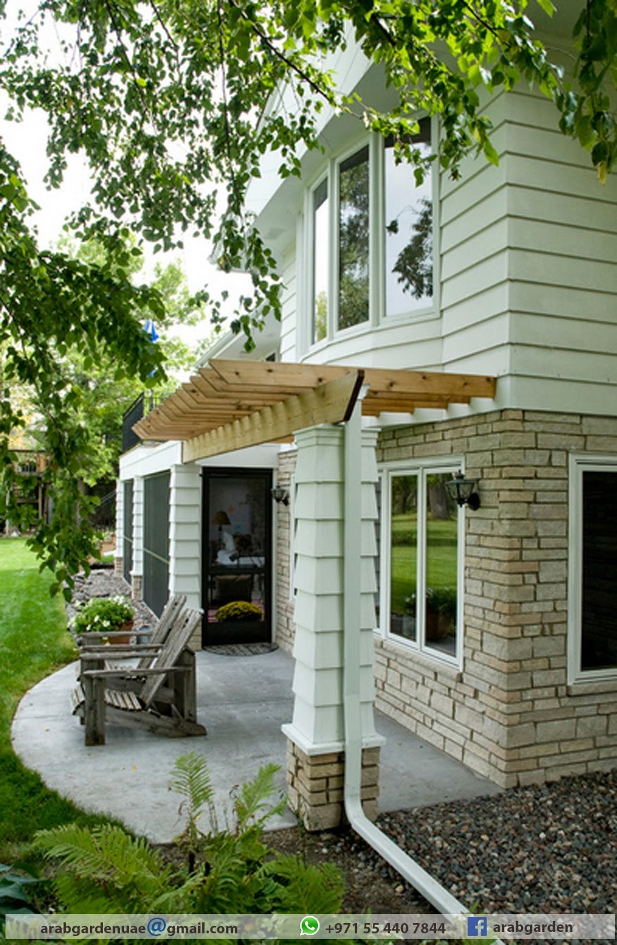 Фасад дачного домика