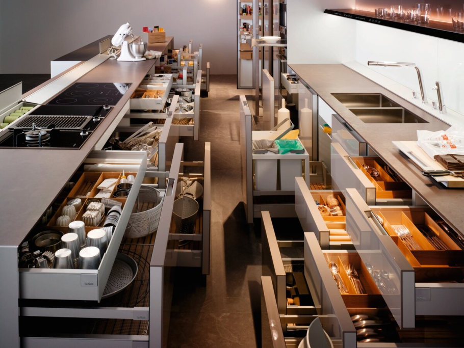 Кухня вид сбоку чертеж