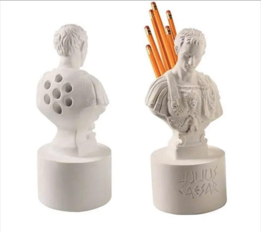 Подставка для скульптуры