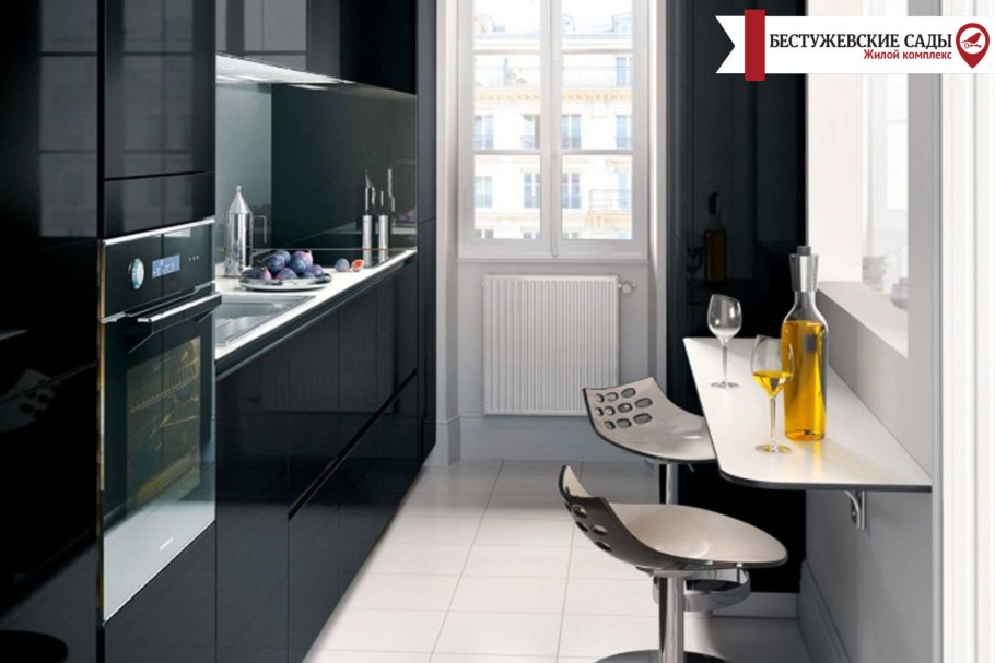 Барная стойка у окна на кухне