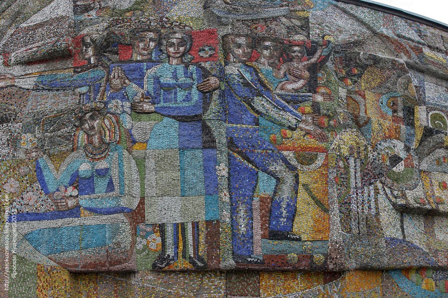 Монументальный мозаика Церетели