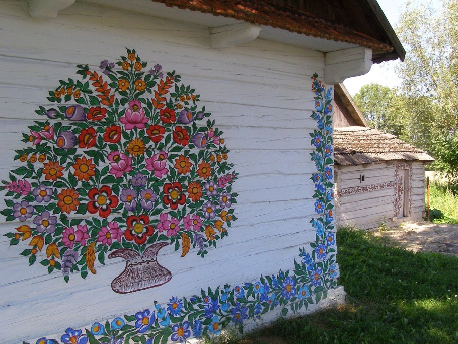 Роспись стен на даче