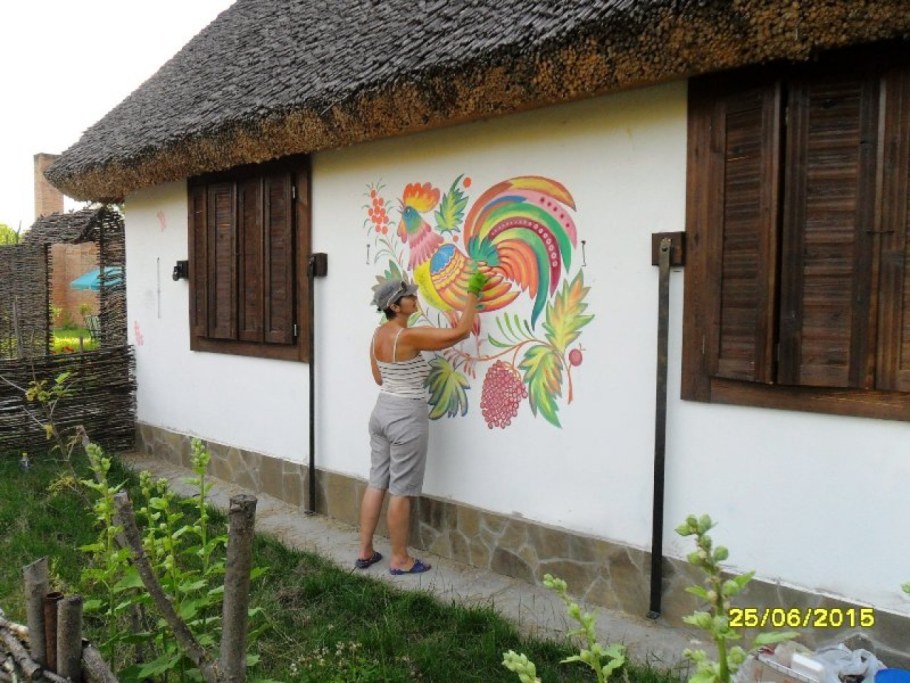 Роспись наружной стены