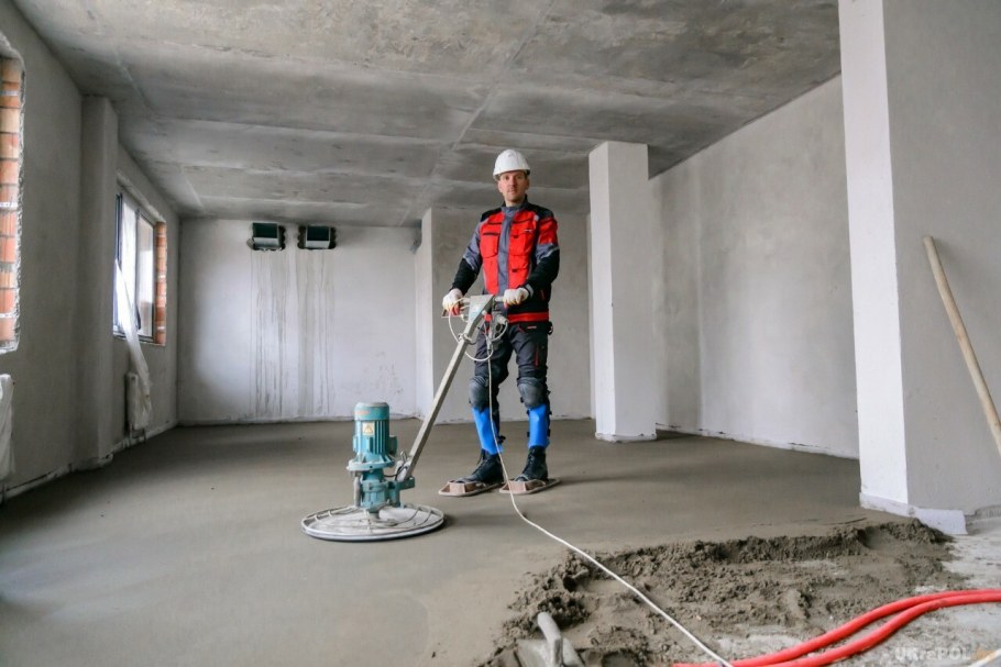 Механизированная полусухая стяжка пола