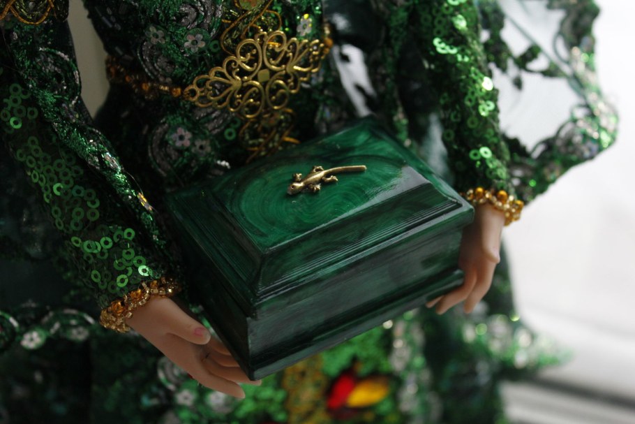 Кукла хозяйка медной горы Лариса Исаева