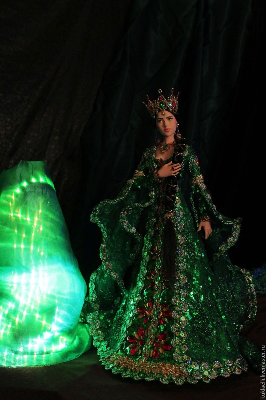 Кукла хозяйка медной горы Лариса Исаева