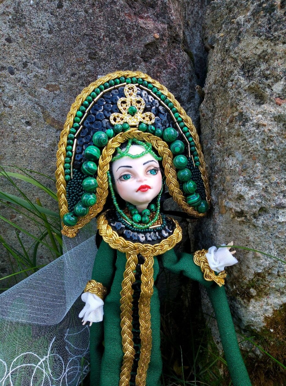 Хозяйка медной горы авторская кукла
