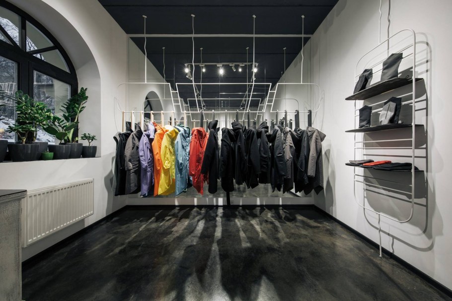 Шоу рум дизайнерской одежды