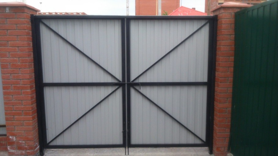 Ворота из профильной трубы с40 40х20 с калиткой