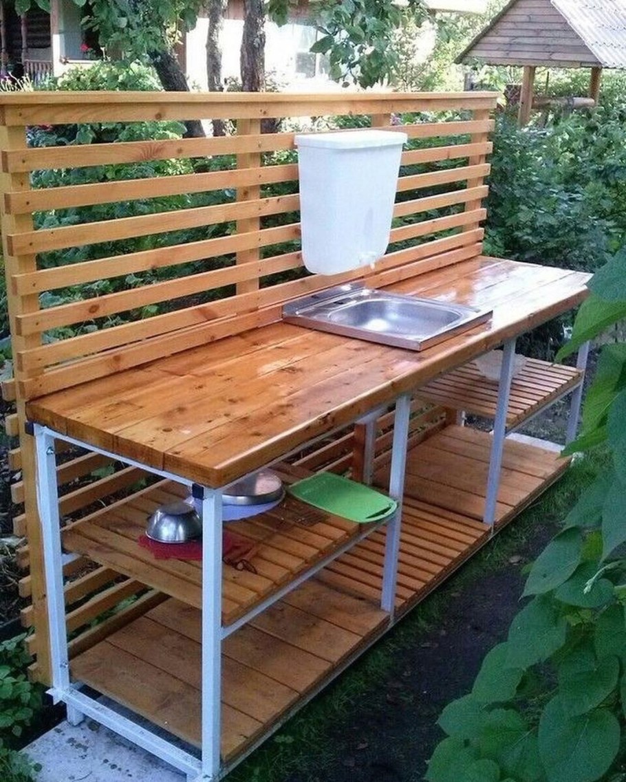 Уличная раковина для дачи