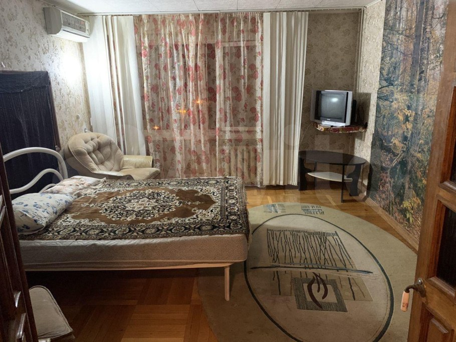 Экономный ремонт стен и пола