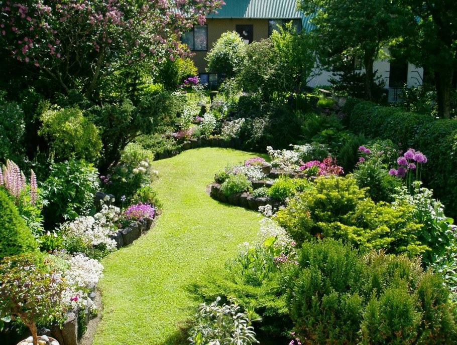 Патио в ландшафте