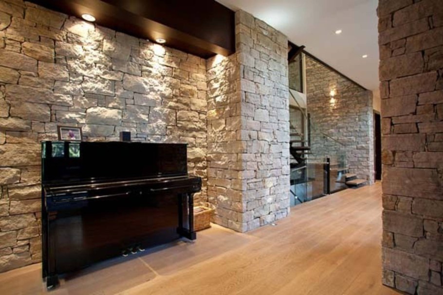 Камень в интерьере