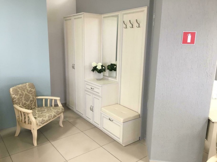 Прихожая Кантри Ангстрем в интерьере