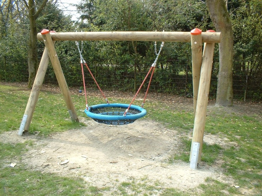 Самодельные площадки для детей