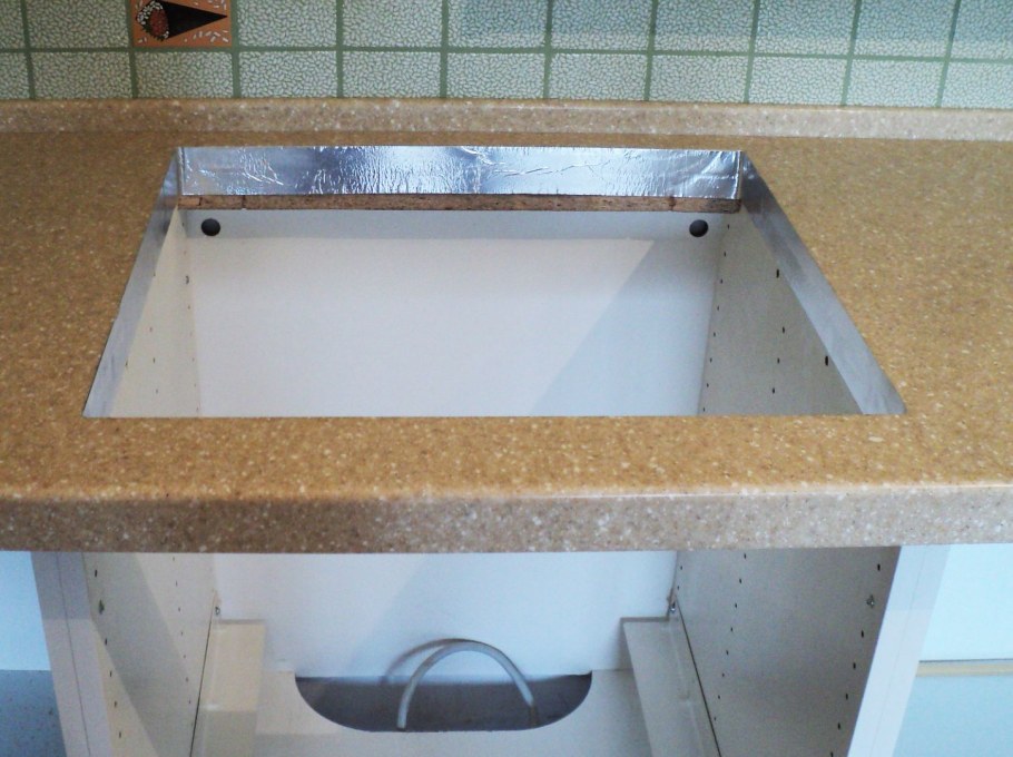 Встроенная духовка на столешнице