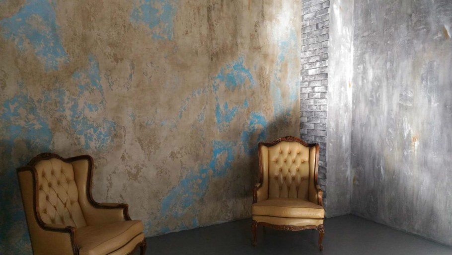 Декоративная штукатурка многоцветная в интерьере