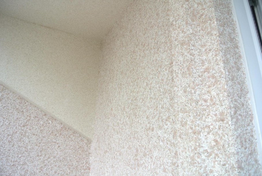 Отделка стен жидкими обоями