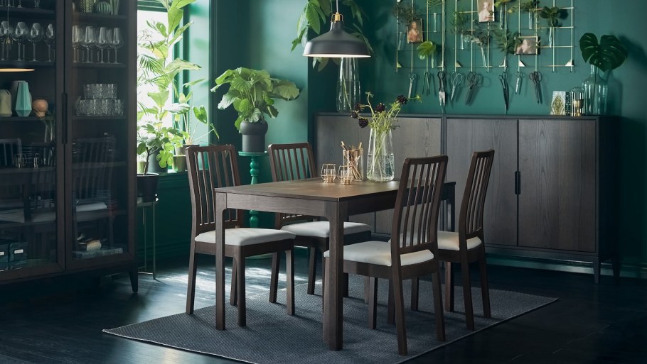 Зеленый цвет для мебели старинный