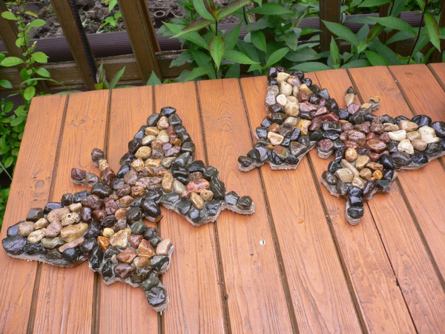 Фоторамка из шишек