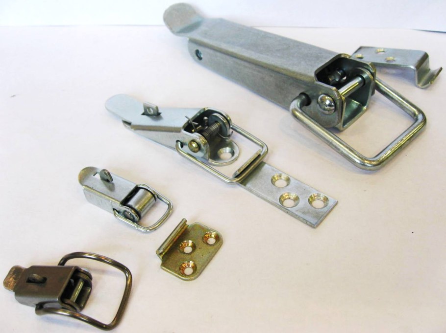 Защелка для ящика зимнего HS-br-32