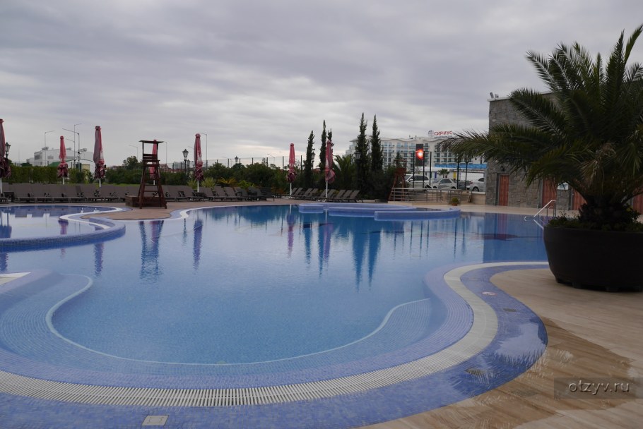 Отель богатырь бассейн