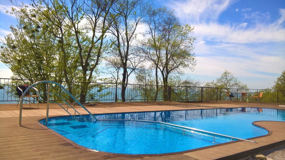 Сочи бассейн Вардане