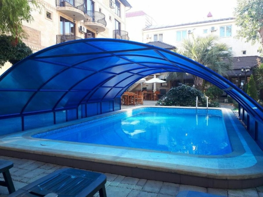 Бассейн Адлер