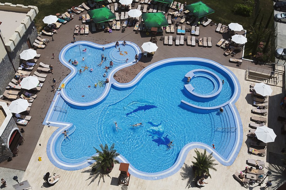 Отель богатырь Сочи бассейн