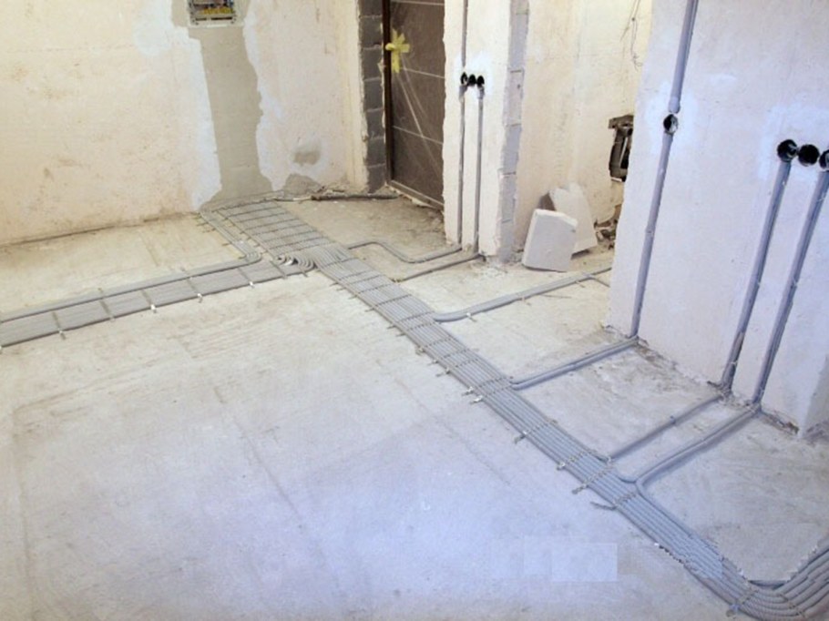 Цементно-Песчаная стяжка пола трещины