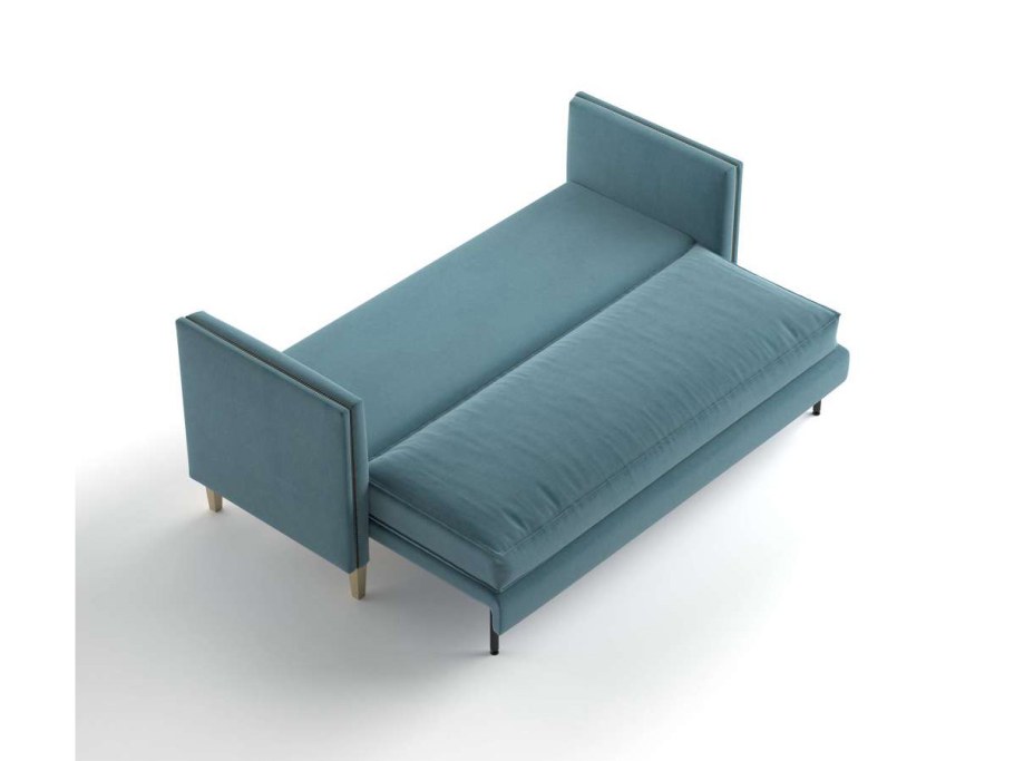 Диван форвард 8 марта