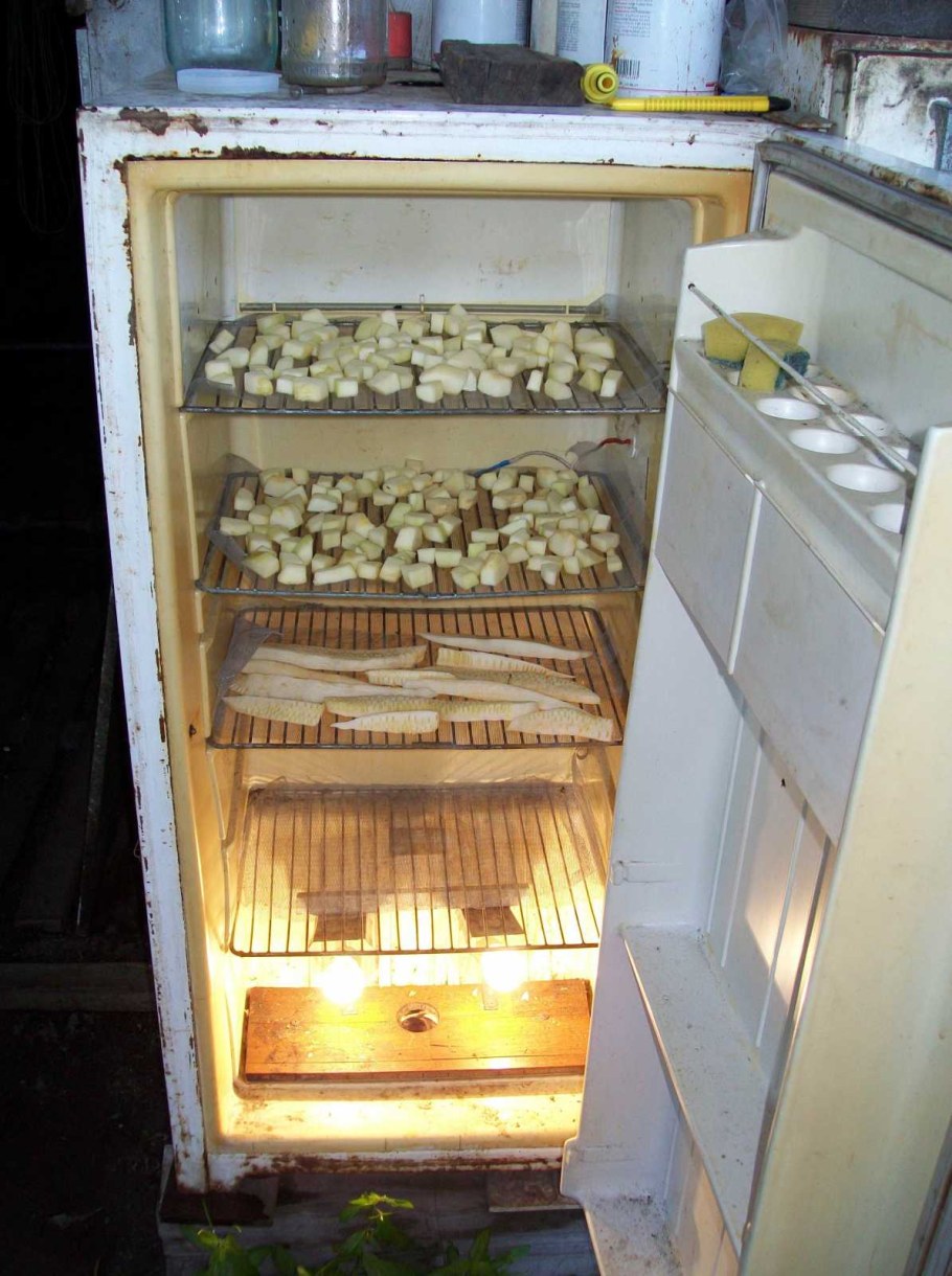 Шкаф для сушки овощей из холодильника