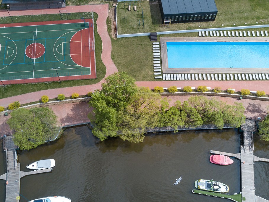 Бассейн Крокус Мякинино