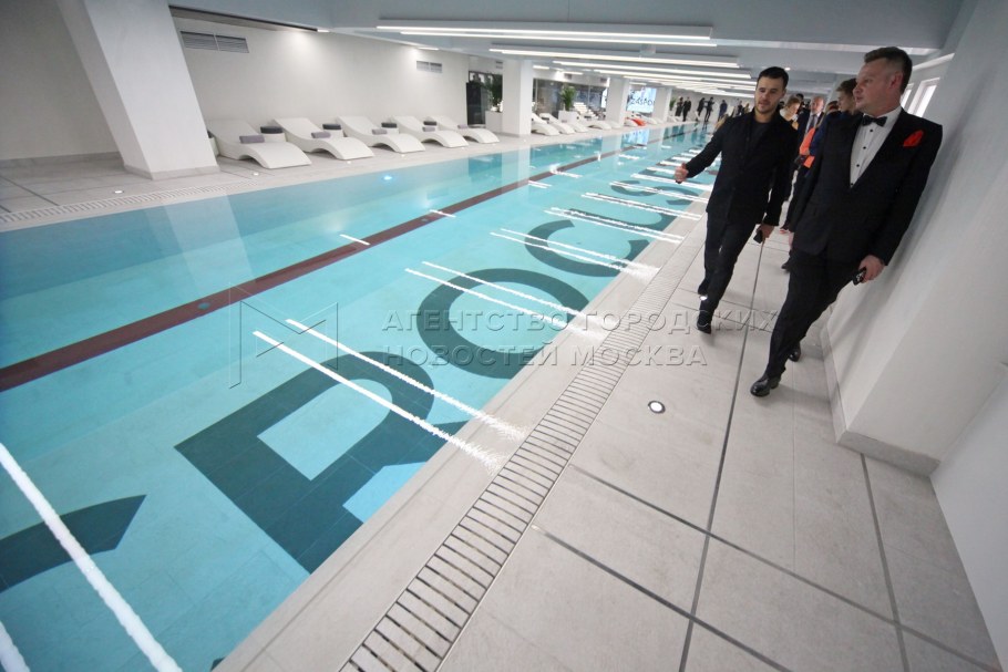 Бассейн Крокус Мякинино