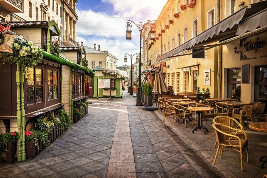 Улица города ночью