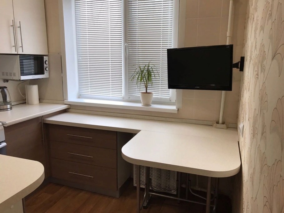 Подоконник-столешница на кухне