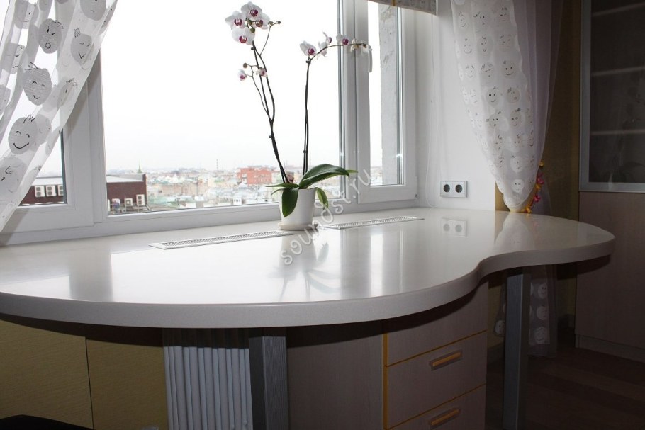 Подоконник-столешница на кухне