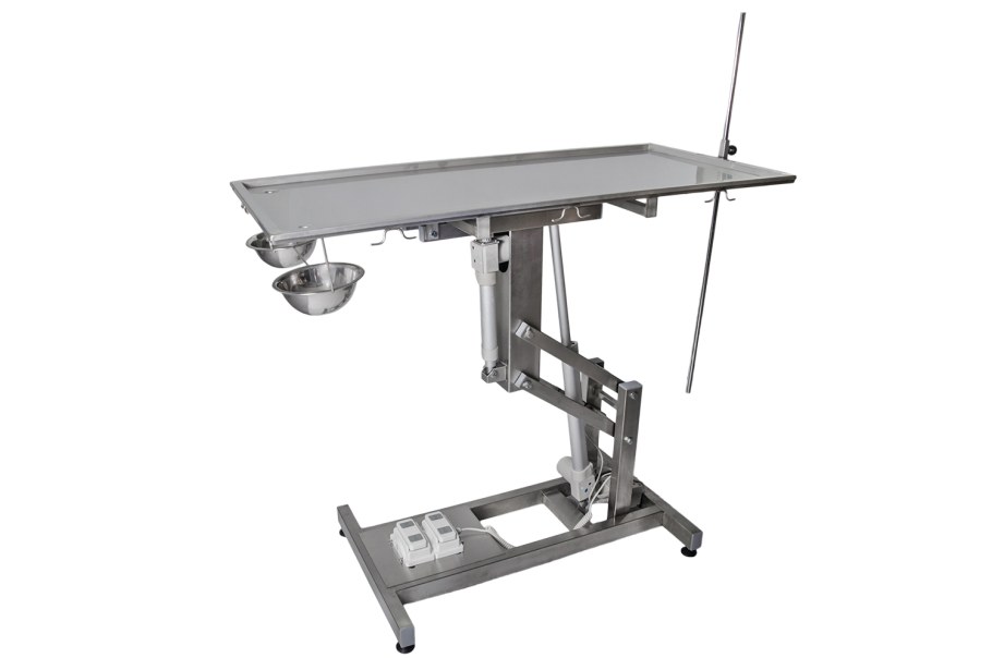 Стол операционный famed