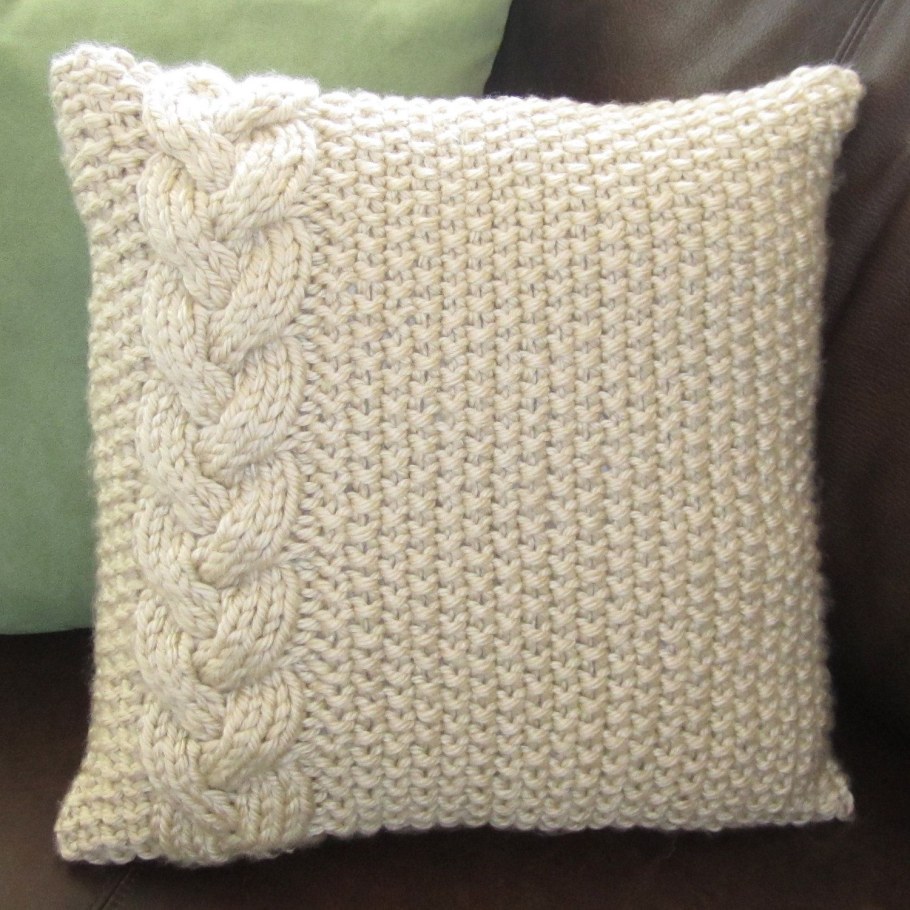 Вязаные подушки