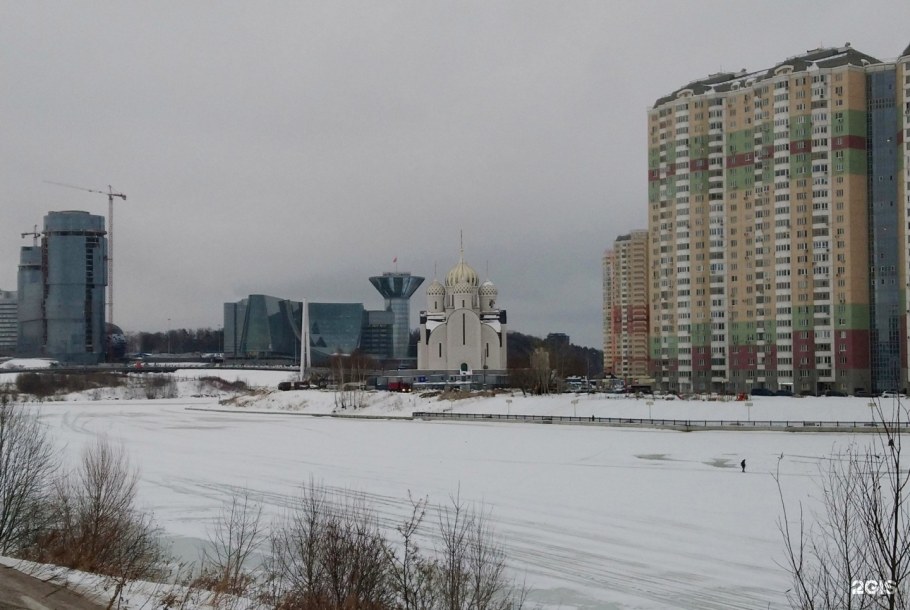 Храм в Павшинской пойме