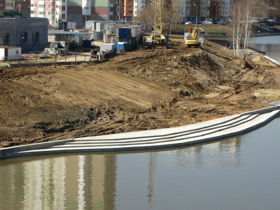 Амфитеатр на набережная Павшинской Поймы