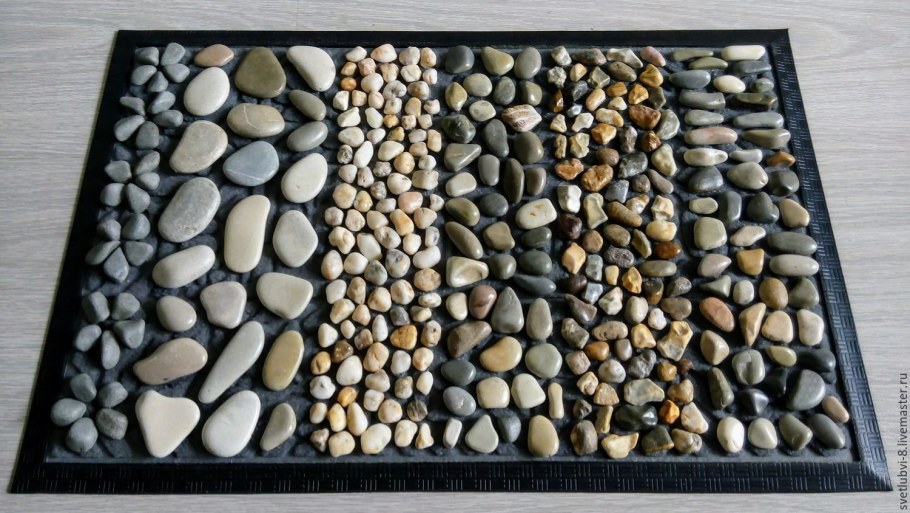 Декор с морскими камнями