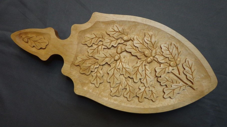 Резьба на разделочной доске