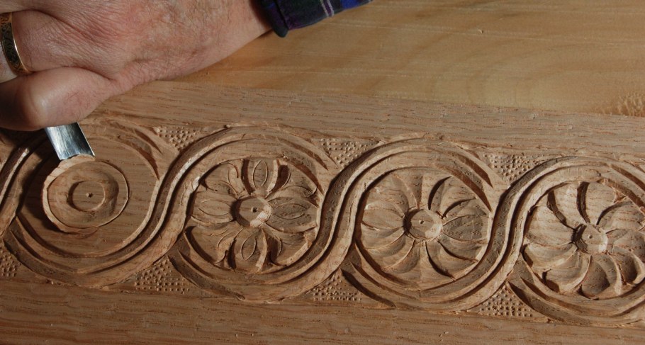 Резьба по дереву растительный орнамент