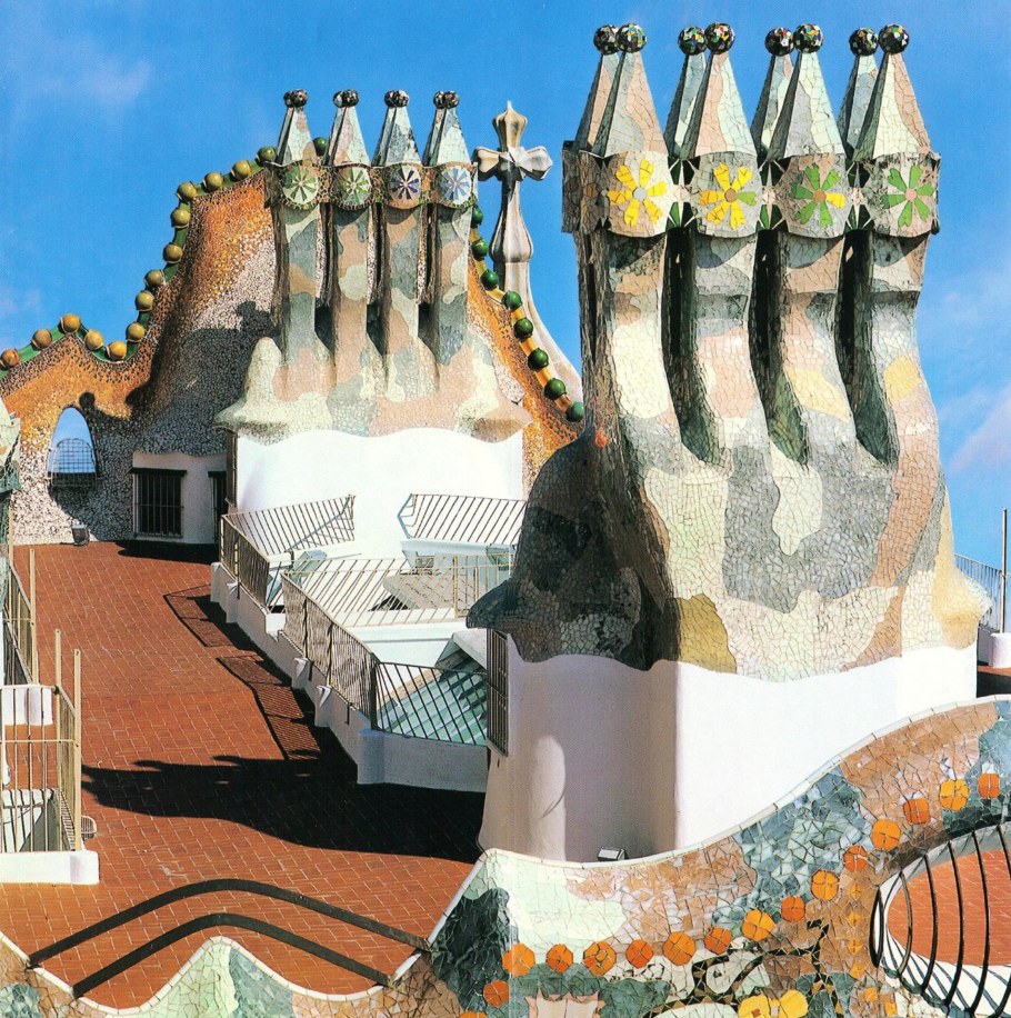 Антонио Гауди архитектура